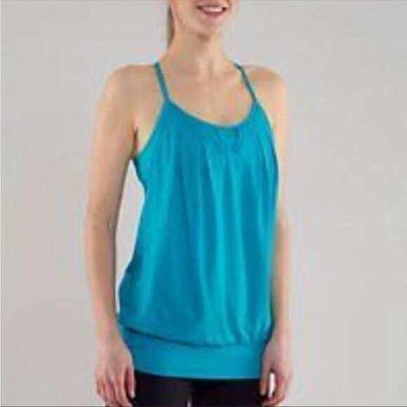 LULULEMON | Turquoise Layered Sports Bra Tank Top Fitted Bottom Women’s Size 8 - Picture 1 of 11